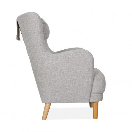 Elegant armchair