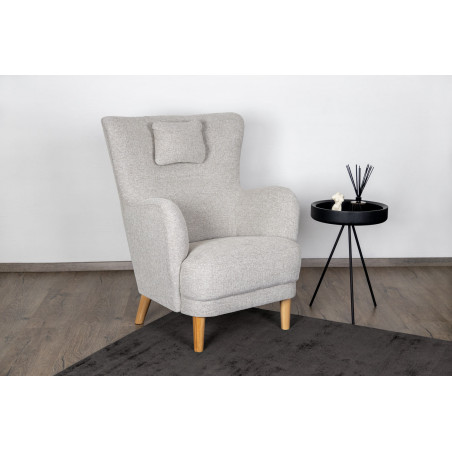 Elegant armchair