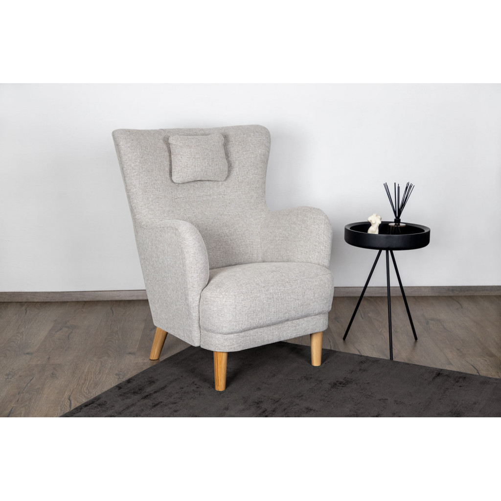 Elegant armchair Elegant armchair