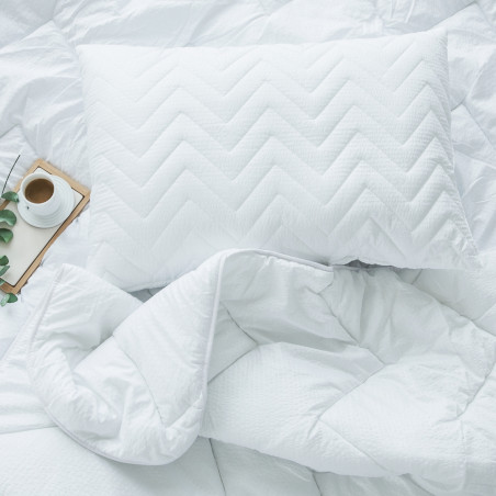 Gultas veļas komplekts Seersucker | Balts