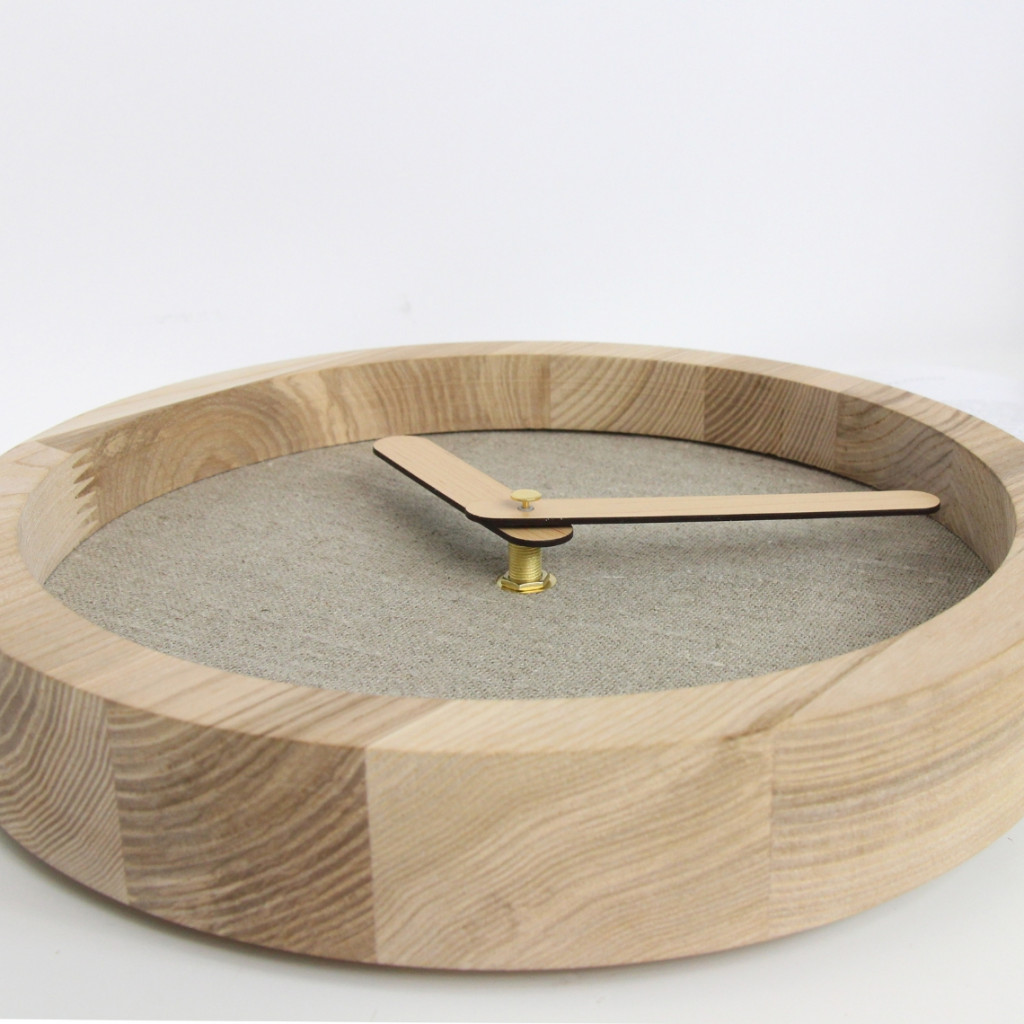 Light Wooden Round Clock (Linen)