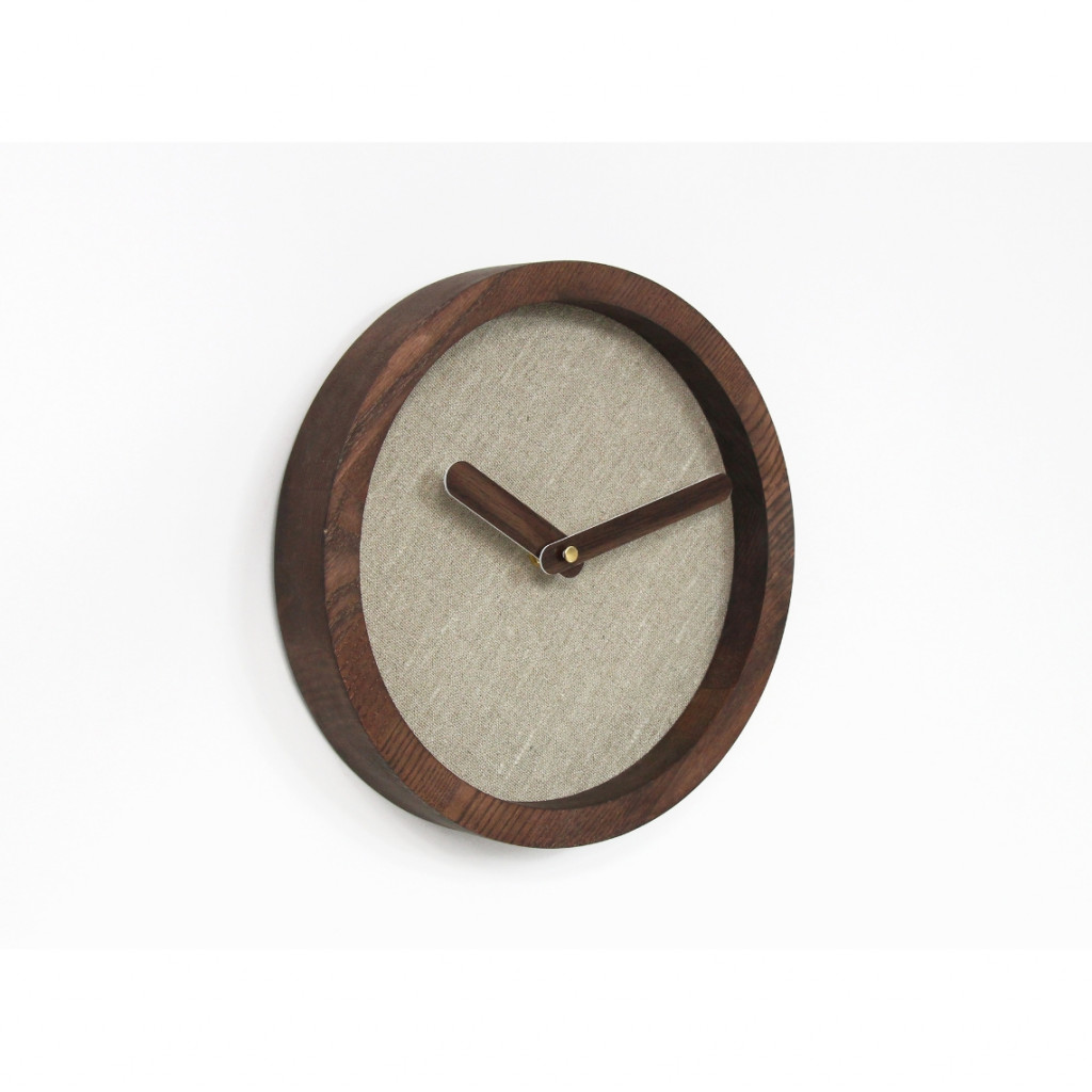 Dark Wooden Round Clock (Linen)