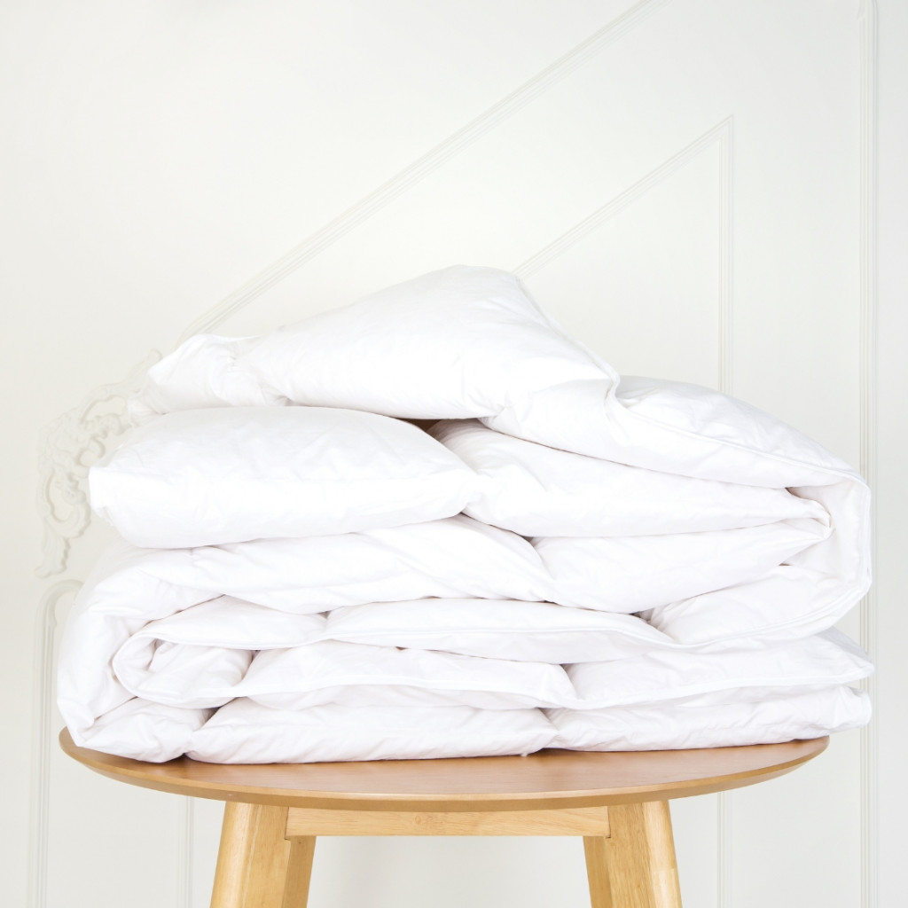 Down and feather blanket | Warm