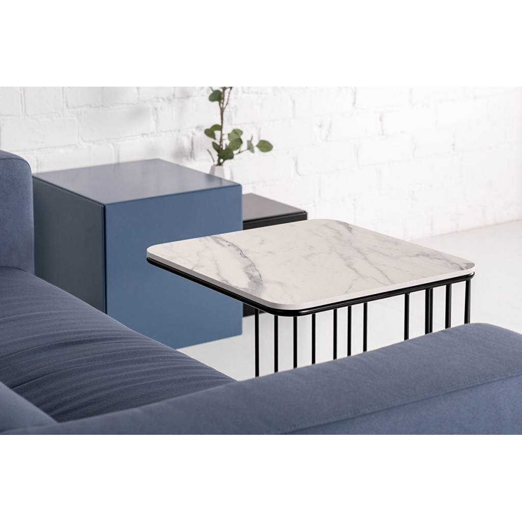 Elegant marmora sānu galds dīvānam