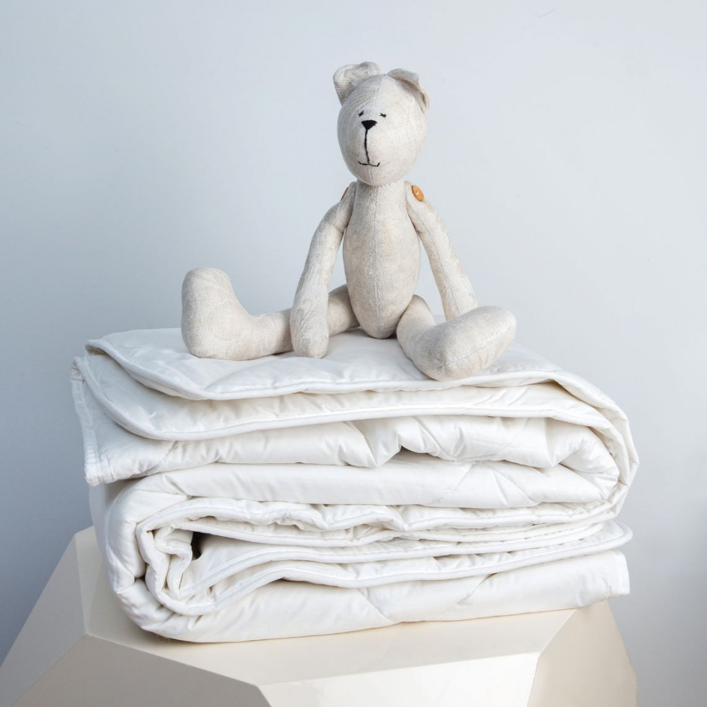 Baby blanket with sheep's wool Baby blanket with sheep's wool