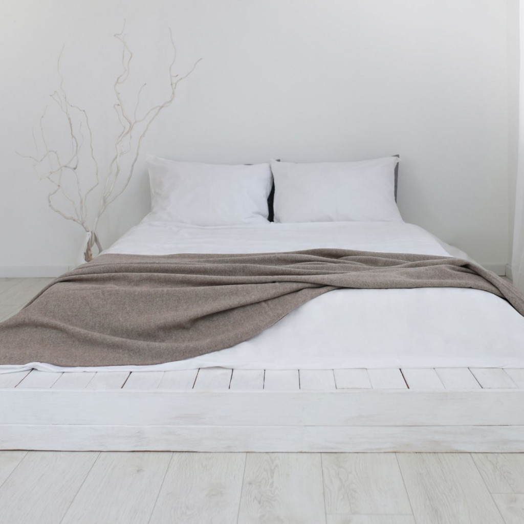 Satin bedding set | White