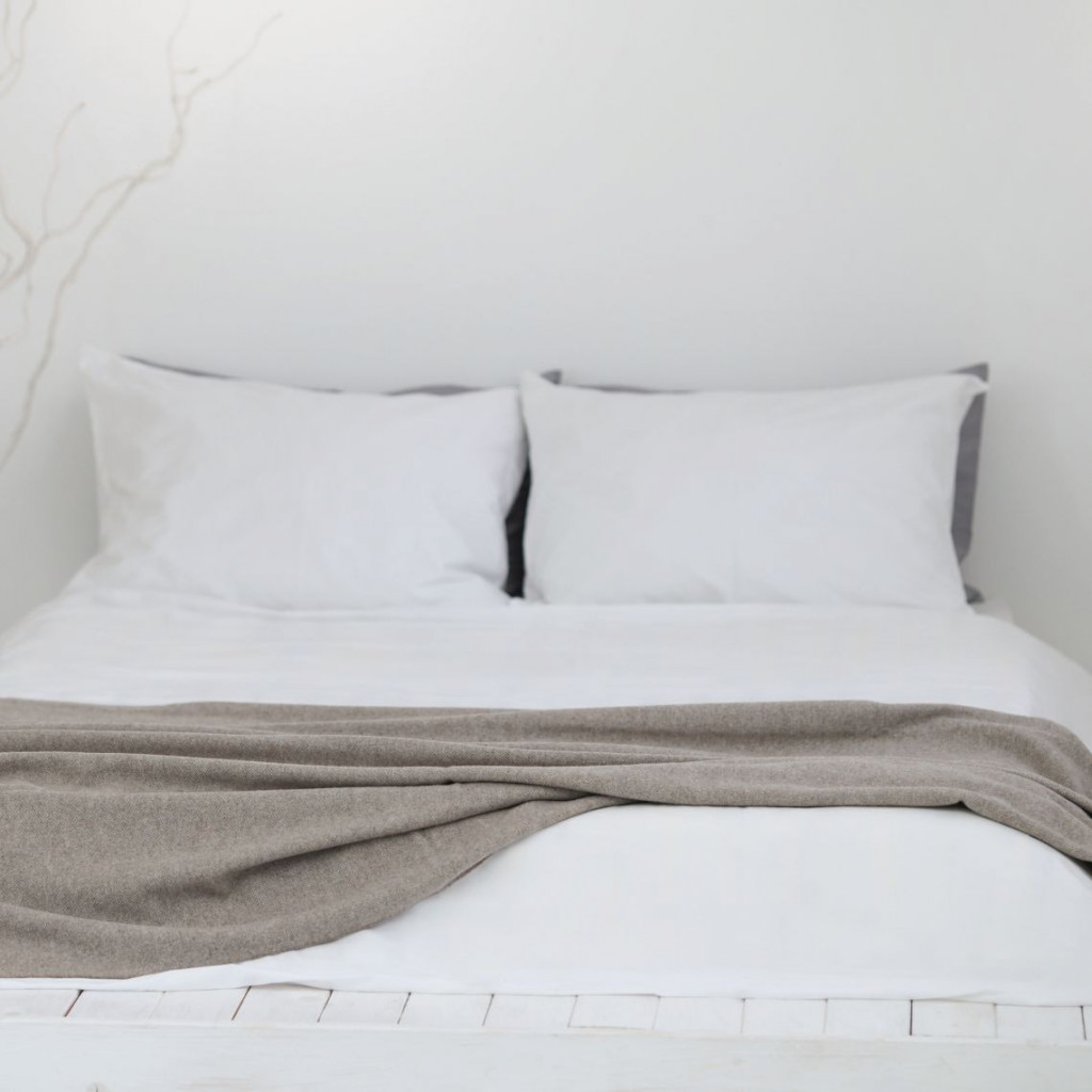 Satin bedding set | White