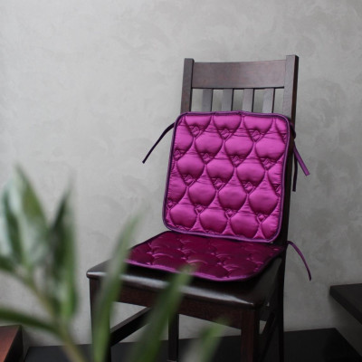 Kėdės pagalvėlė | Purpursarkanas sirdis | kreslu-spilveni | NMF Home
