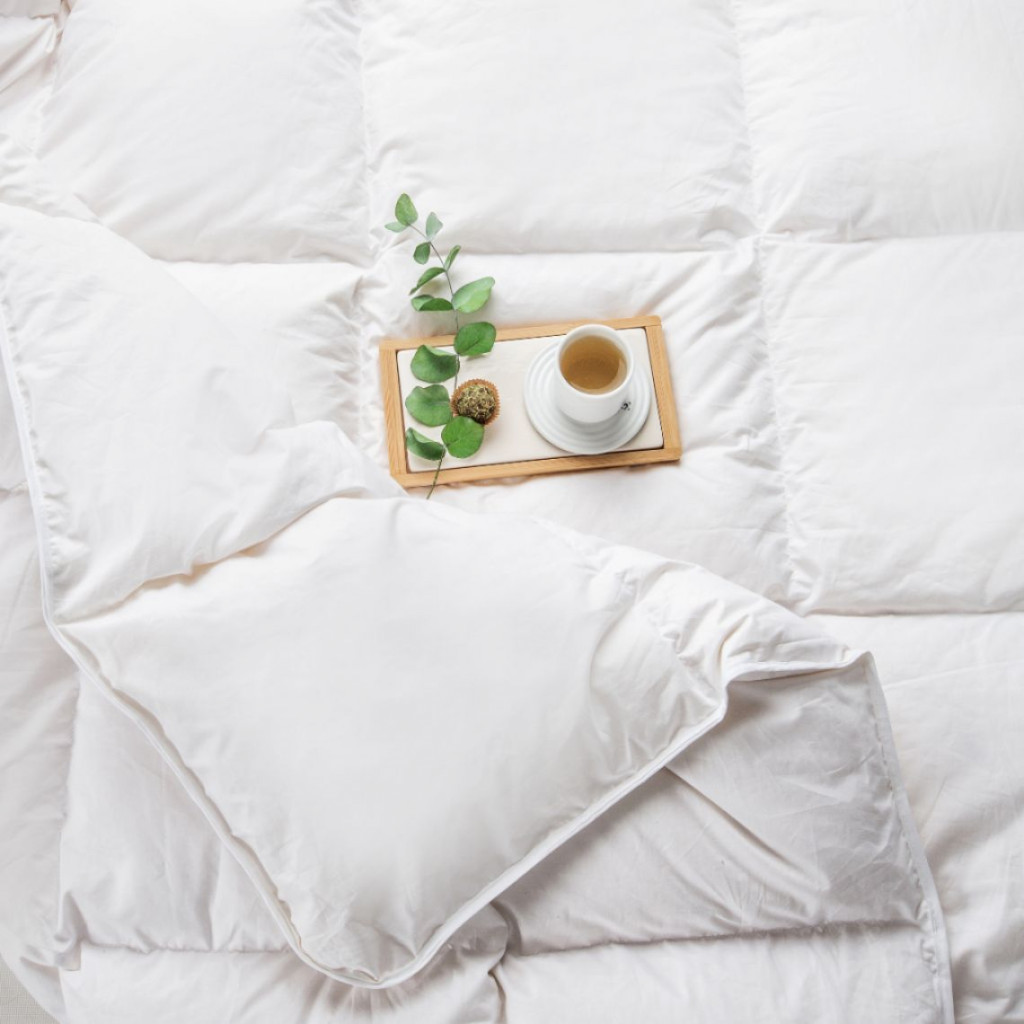 Down and feather blanket | Very warm