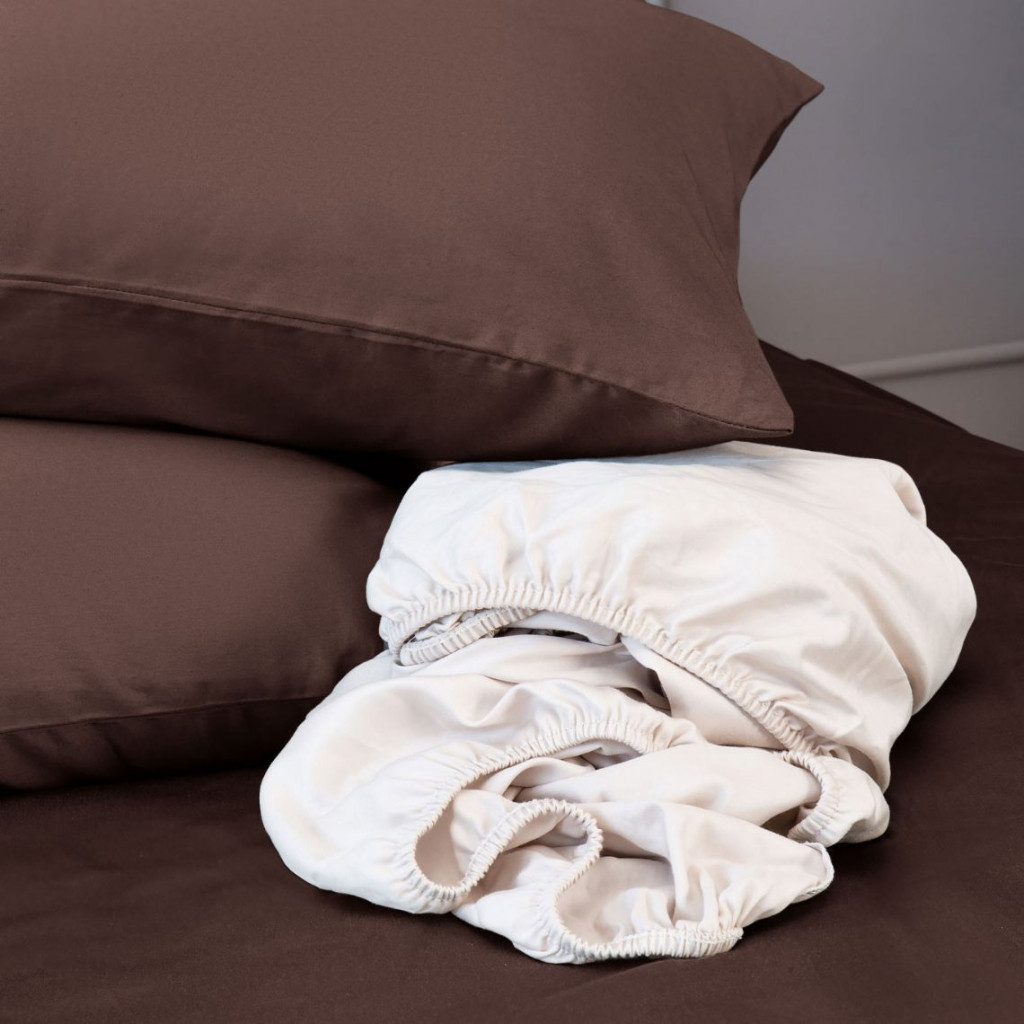 Premium satin bed linen | Brown
