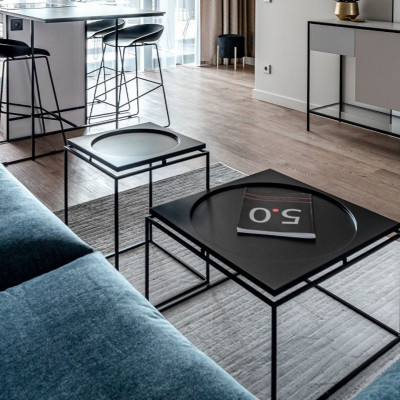 Coffee table Circle in Square | Black