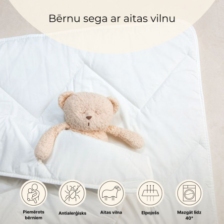 Baby blanket with sheep's wool